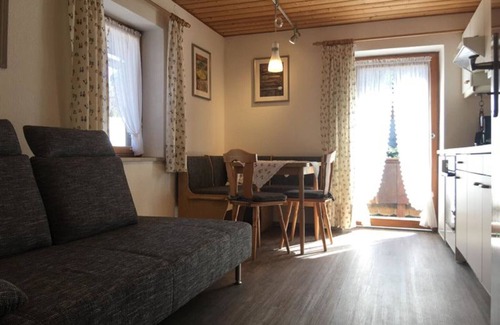 Schoenau am Koenigssee Apartment | Ferienwohnung 2 bis 5 Personen, 65 qm, 2 getrennte Schlafzimmer, Nichtraucher, Balkon