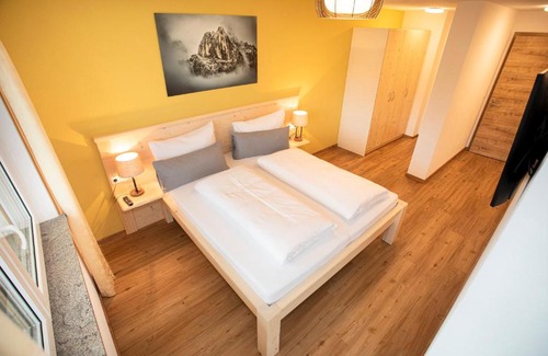 Garmisch-Partenkirchen Apartment | Ferienwohnungen "Zur Wally"