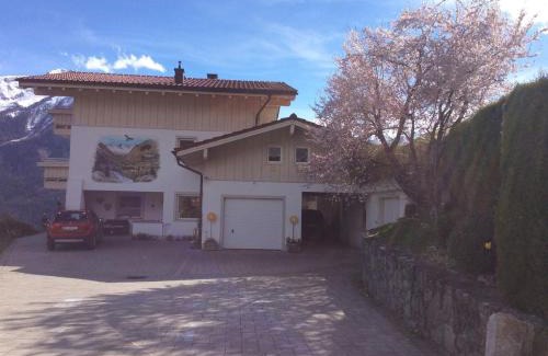 Schonbach Apartment | Ferienwohnung Zwoelferblick