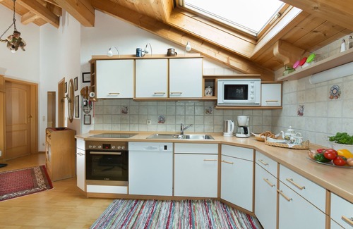 Aschau im Chiemgau Apartment | Ferienwohnung II "Kampenwand" extra Schlafzimmer und Süd-Balkon, 70 qm°