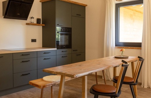 Staudach-Egerndach Apartment | Ferienwohnung 1-6 Personen, 85 qm² mit 2 Schlafräumen, Wohnzimmer, Küche, Dusche/wc, Wlan