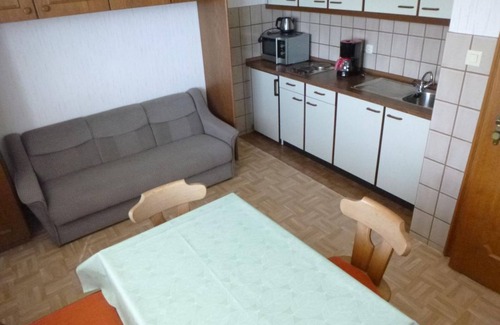 Millstatt Apartment | Ferienwohnung 1 - Gästehaus Anni Maier