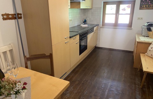 Ruhpolding Apartment | Ferienwohnung -2- (65qm), Balkon, Küche extra, 1 Schlaf- und 1 Wohn-/Schlafzimmer, WLAN, max 2 Personen