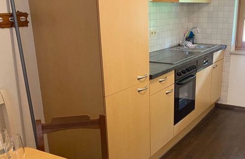 Ruhpolding Apartment | Ferienwohnung -2- (65qm), Balkon, Küche extra, 1 Schlaf- und 1 Wohn-/Schlafzimmer, WLAN, max 2 Personen
