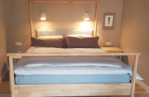 Outer Neustadt Apartment | Ferienwohnung 2 mit 45 qm, 1 Schlafzimmer, 1 Wohn-schlafzimmer, Max. 3 Personen