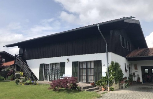 Grassau Apartment | Ferienwohnung 85 qm f. 2 - 5 Pers., 2 Schlafzimmer, Wohnküche mit Spülmasch., Wohnzimmer