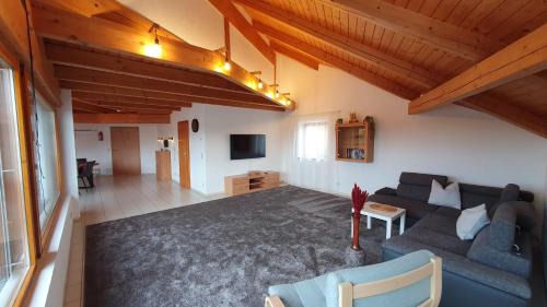 Aalen Apartment | Ferienwohnung AA-Waldhausen OG