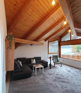 Aalen Apartment | Ferienwohnung AA-Waldhausen OG