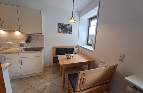 Rottau Apartment | Ferienwohnung Almglück, Separates Schlafzimmer, Küche, Terrasse, TV, Wlan