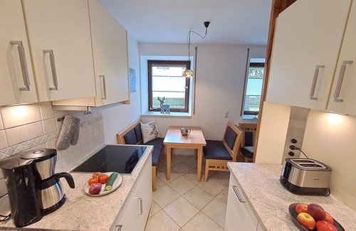 Rottau Apartment | Ferienwohnung Almglück, Separates Schlafzimmer, Küche, Terrasse, TV, Wlan