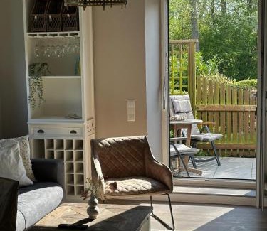 Vitzdorf Apartment | Ferienwohnung Alte Schule Vitzdorf im Hamptons-Stil mit großer Terrasse!
