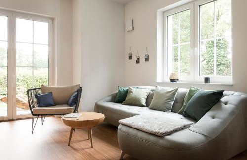 Bad Zwischenahn Apartment | Ferienwohnung am See "Flora"