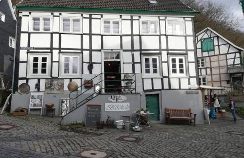 Burg an der Wupper Apartment | Ferienwohnung Am Schloßberg
