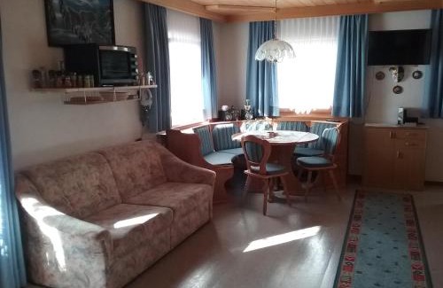 Kartitsch Apartment | Ferienwohnung Außerlechner