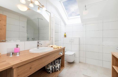 Ainring Apartment | Ferienwohnung AUSZEIT mit Wellnessnutzung