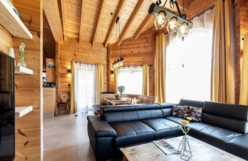 Neuschoenau Apartment | Ferienwohnung "bärenhöhle"