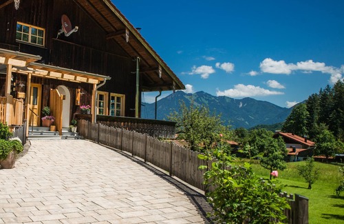 Schleching Apartment | Ferienwohnung "beim Mühltaler II" Mitten in der Natur