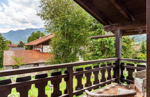Unterammergau Apartment | Ferienwohnung Bergblick