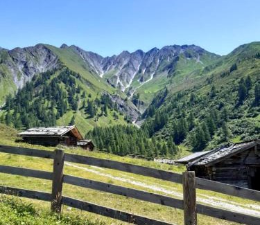Schmirn Apartment | Ferienwohnung Bergblick