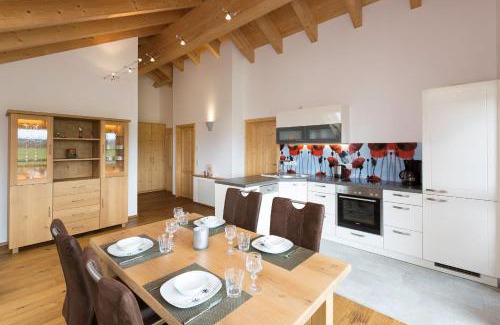 Schraden Apartment | Ferienwohnung Bergblick Dachgeschoss