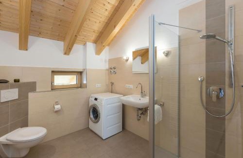 Schraden Apartment | Ferienwohnung Bergblick Dachgeschoss