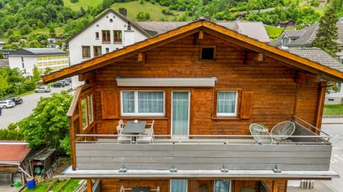 Schiers Apartment | Ferienwohnung 'Bergkristall'