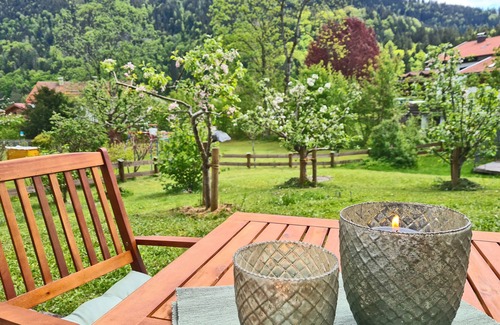 Aschau im Chiemgau Apartment | Ferienwohnung Berglust 62 qm Separates Schlafzimmer und Terrasse