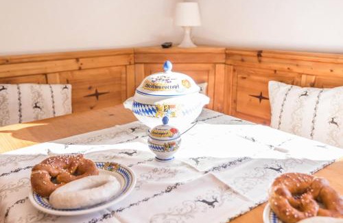 Mittenwald Apartment | Ferienwohnung Bernstein