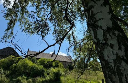 Hausen Apartment | Ferienwohnung Burg Hausen