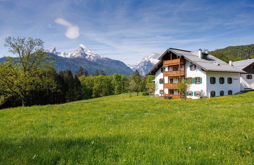 Bischofswiesen Apartment | Ferienwohnung, ca. 90 m², 2-4 Pers., 2 Schlafzimmer, 2 Du/wc, 2 Balkone