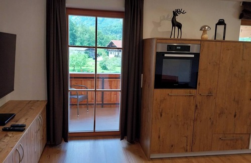Marktschellenberg Apartment | Ferienwohnung Untersberg 60 qm mit 1 Schlafzimmer und Balkon
