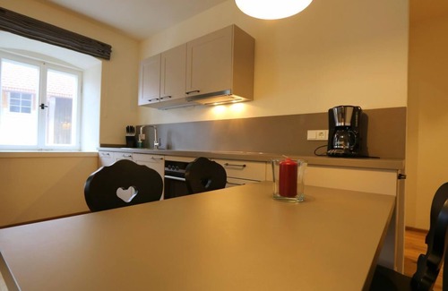 Unterammergau House | Ferienwohnung Enzian - Gasthof Stern