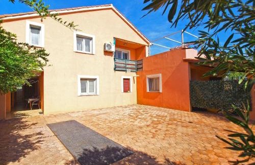 Peruski Apartment | Ferienwohnung für 8 Personen ca 100 qm in Peruski, Istrien Bucht von Raša