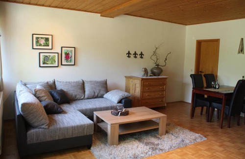 Obereisenheim Apartment | Ferienwohnung Gartenreich