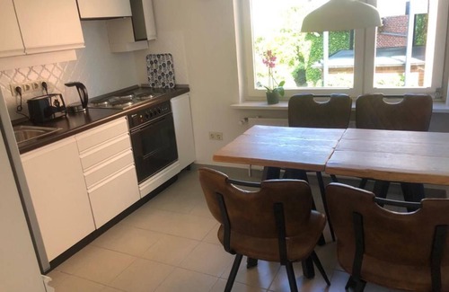 Heikendorf Apartment | Ferienwohnung Hafenstraße - Appartement/fewo, Dusche, WC