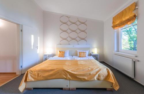 Muritz Apartment | Ferienwohnung Haubentaucher - Historische Scheune mit Seezugang im Naturpark für Familienurlaub mit Hund