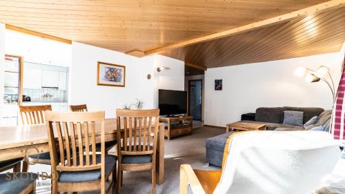 Fiesch Apartment | Ferienwohnung Haus Binelti, Fiesch
