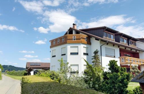 Langenargen Apartment | Ferienwohnung 'Haus Blütenmeer'