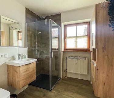 Hauzenberg Apartment | Ferienwohnung Hauzenberg mit Pool & Sauna