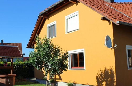 Niedergurig Apartment | Ferienwohnung Heckel - Vacation in the Upper Lusatia - Holiday apartment with garden and