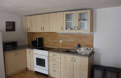 Teisendorf Apartment | Ferienwohnung I.OG, 50m², 2-4 Pers., Du/WC, Ostbalkon