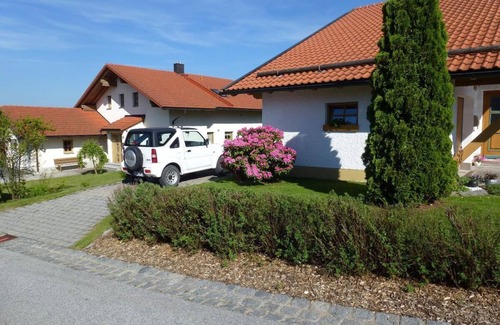 Freyung Apartment | Ferienwohnung im 1. Stock mit 2 Schlafzimmern und Wlan