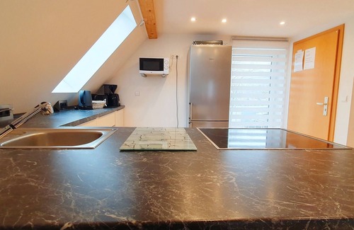 Traunstein Apartment | Ferienwohnung im Dachgeschoss, ca. 45m², für 2 Personen, Nichtraucher, Offener Wohnbereich