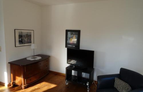 Gaarden-Sud - Kronsburg Apartment | Ferienwohnung im Kieler Süden