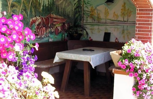 Mahring Apartment | Ferienwohnung in Mähring mit 2 Schlafzimmern und Terrasse