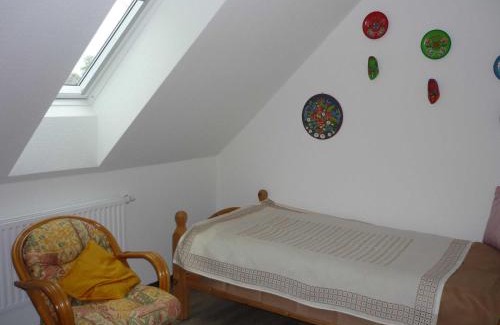 Oeversee Apartment | Ferienwohnung Klütz - Unterkunft mit 2 Schlafzimmern und modernem Bad