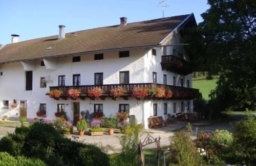 Chieming Apartment | Ferienwohnung Kleeblatt