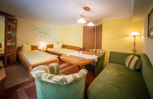 Buhlau/Weier Hirsch Apartment | Ferienwohnung-Kopprasch