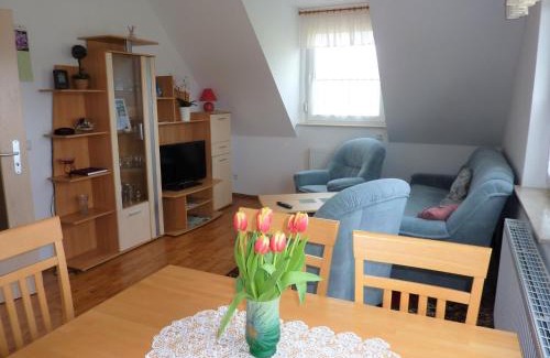 Burg-Dorf Apartment | Ferienwohnung Lehmann, Ursel