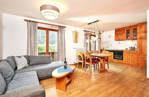 Groissenbach Apartment | Ferienwohnung Loferau 2 - 70 m² für 2-4 Personen, 2 Schlafzimmer